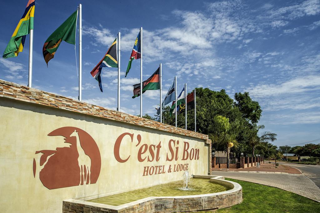 Cest Si Bon Hotel Otjiwarongo Esterno foto