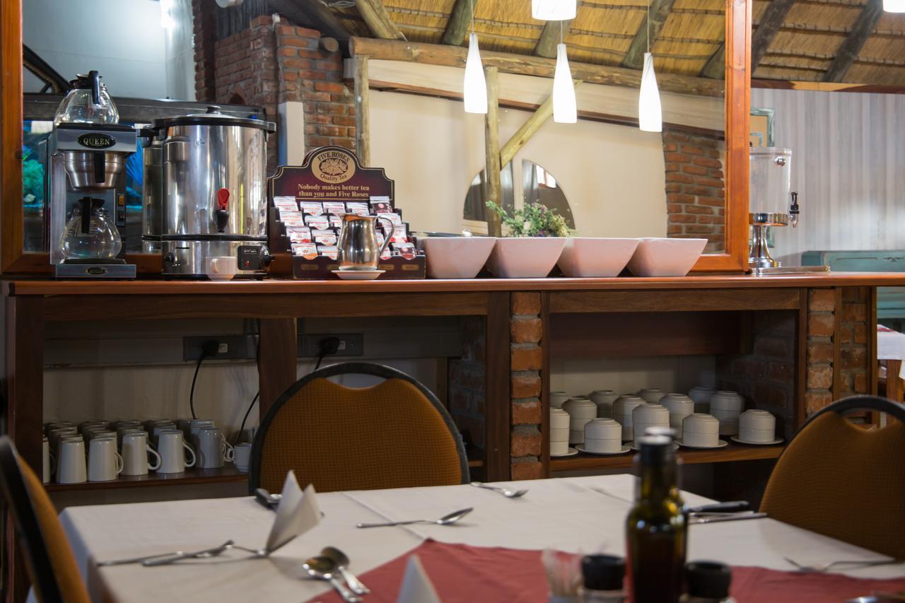 Cest Si Bon Hotel Otjiwarongo Esterno foto