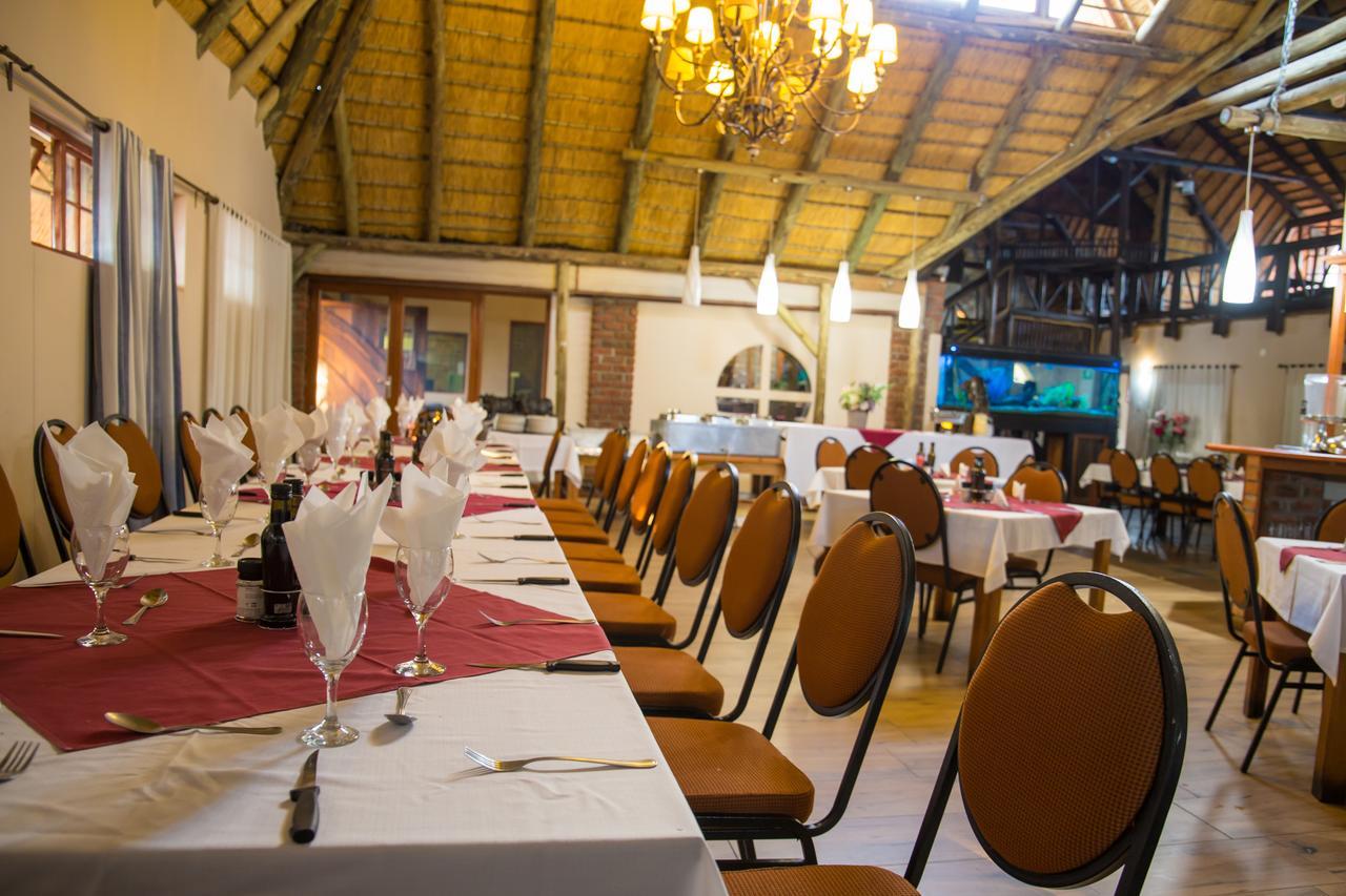 Cest Si Bon Hotel Otjiwarongo Esterno foto