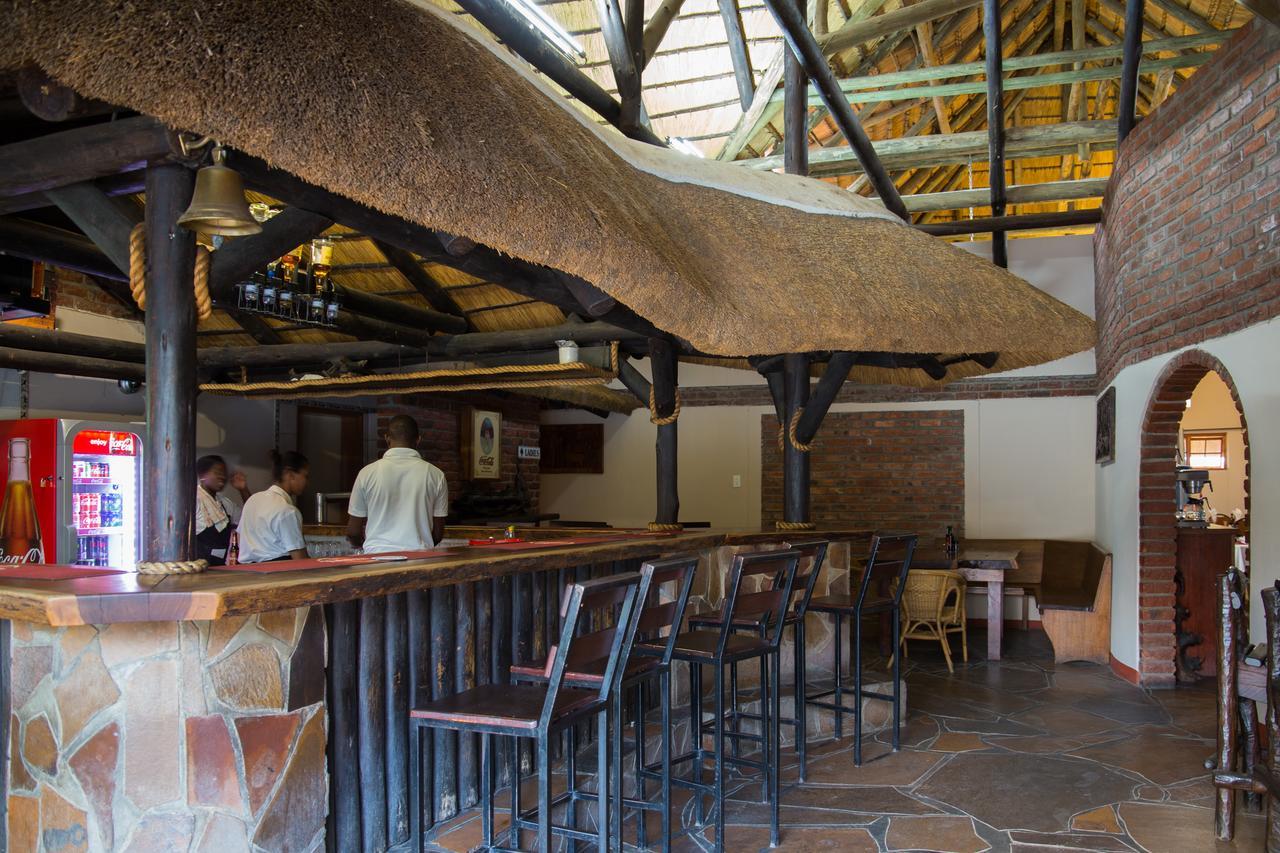 Cest Si Bon Hotel Otjiwarongo Esterno foto