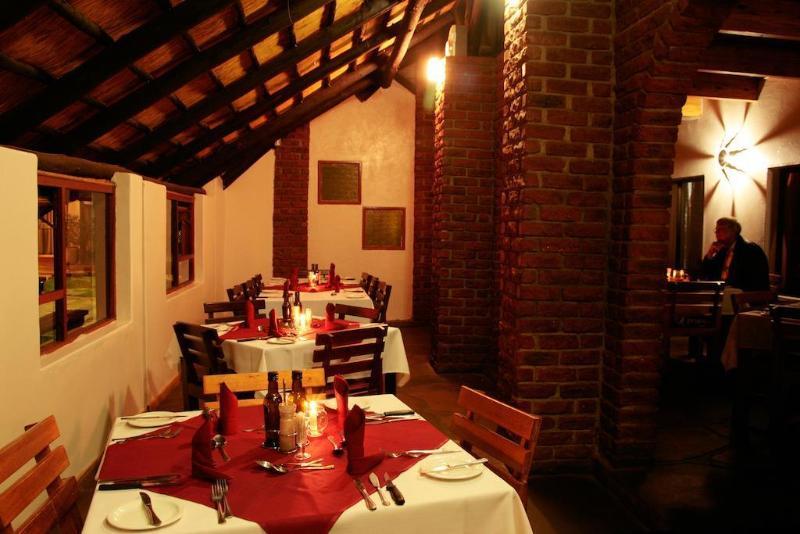 Cest Si Bon Hotel Otjiwarongo Esterno foto