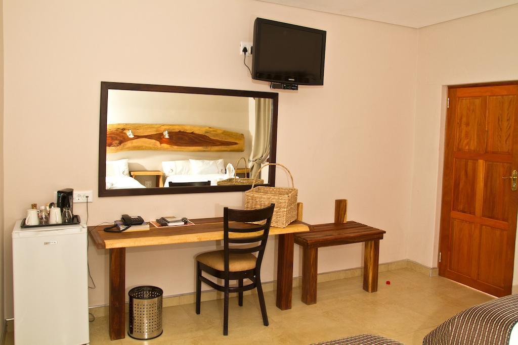 Cest Si Bon Hotel Otjiwarongo Camera foto