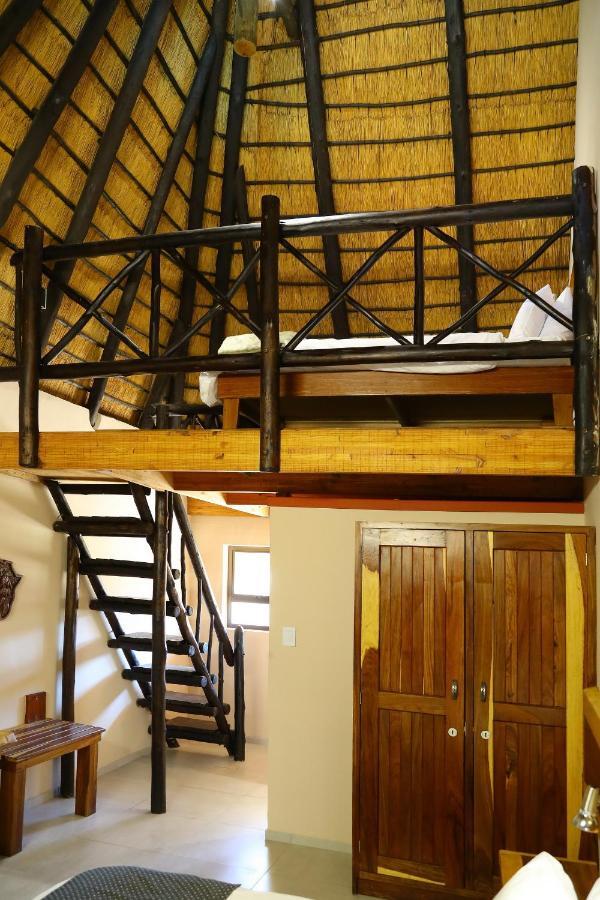 Cest Si Bon Hotel Otjiwarongo Esterno foto